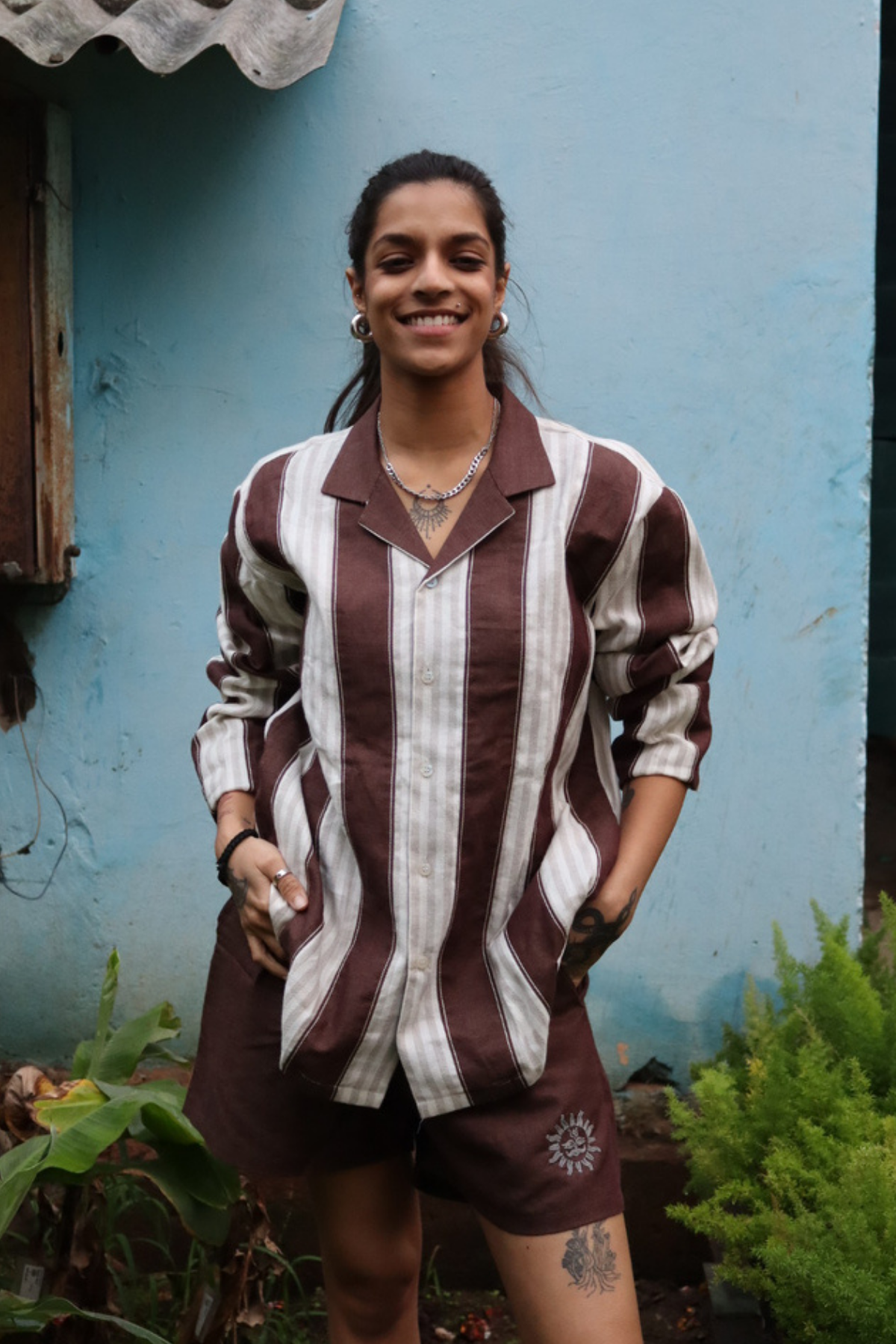 Napa Shorts – Aari Embroidery in 'Cedar Linen'
