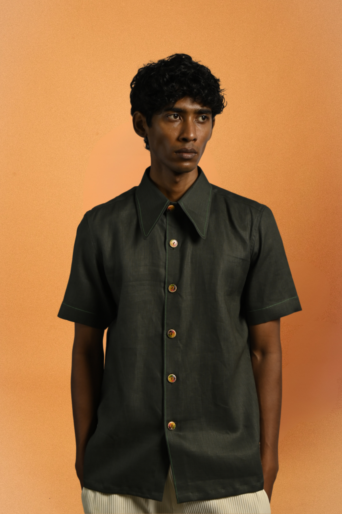 Naag Shirt – Olive Aari Emrboidery in 'Linen'