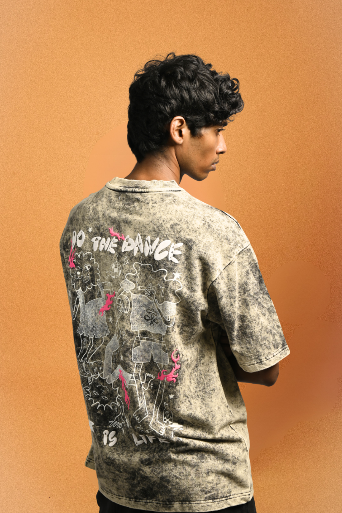 Skater Tee – All Must Dance