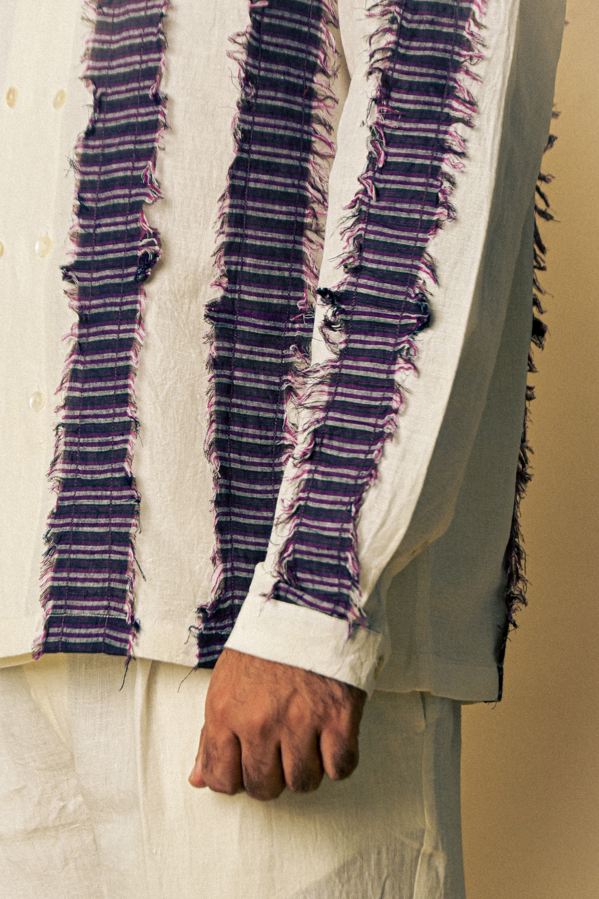 Eclipse Shirt In 'Handloom Linen’– Off-Cut Detail
