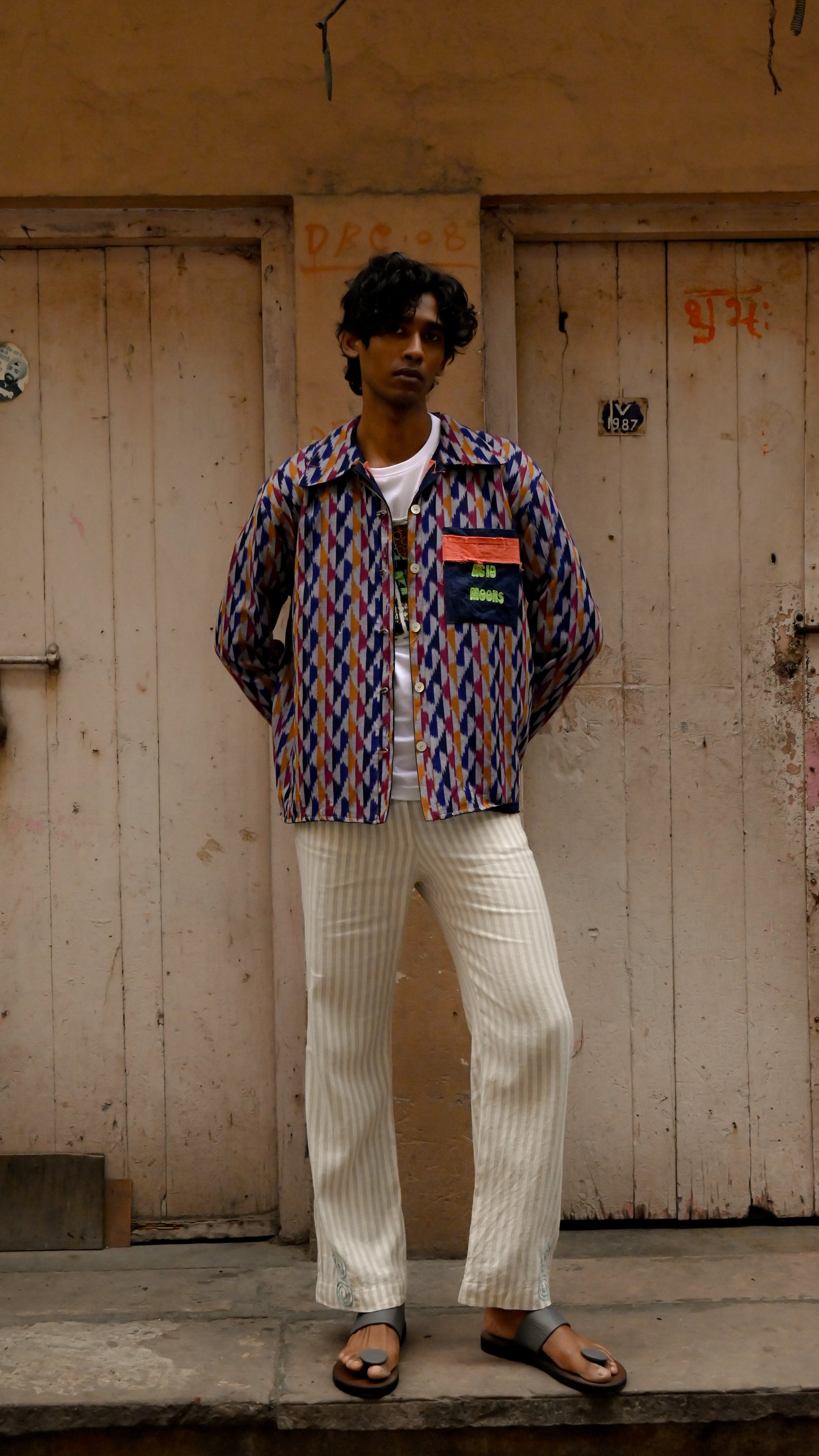 Ghalib Reversible Ikat Appliqué Shacket – Handcrafted, reversible, hand-embroidered on reclaimed linen.